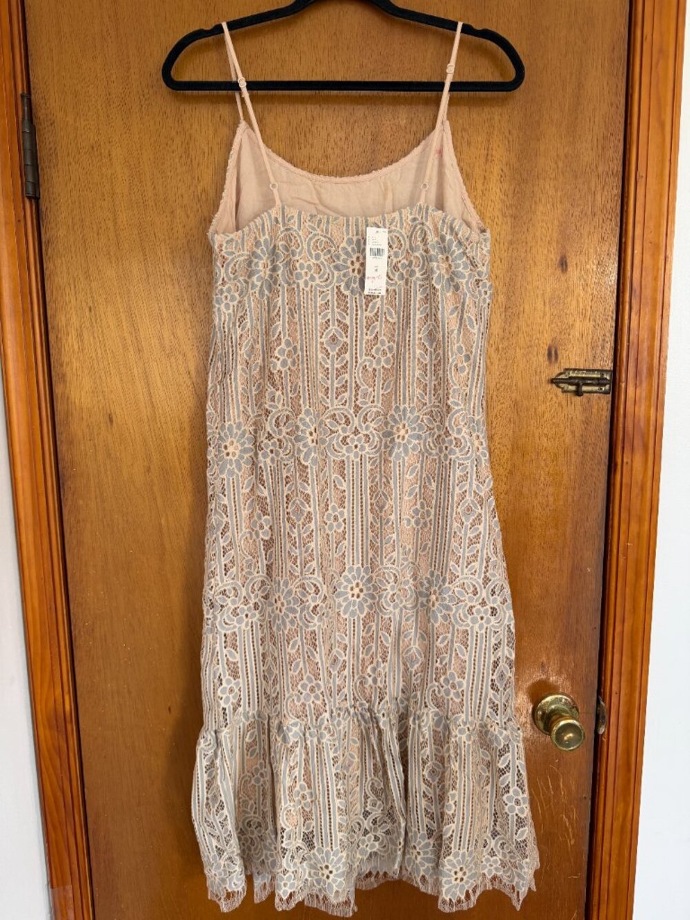 Cream Lace Ruffle-Hem Dress - Picture 2 of 4